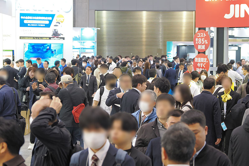 会場風景 初日2